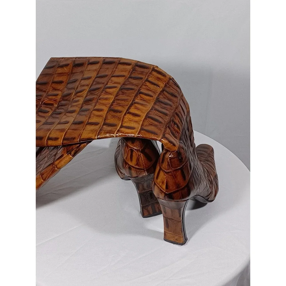 Via Spiga Boots Womens Size 8.5M Brown Croc Embossed Leather Block Heel Italy - Picture 3 of 9